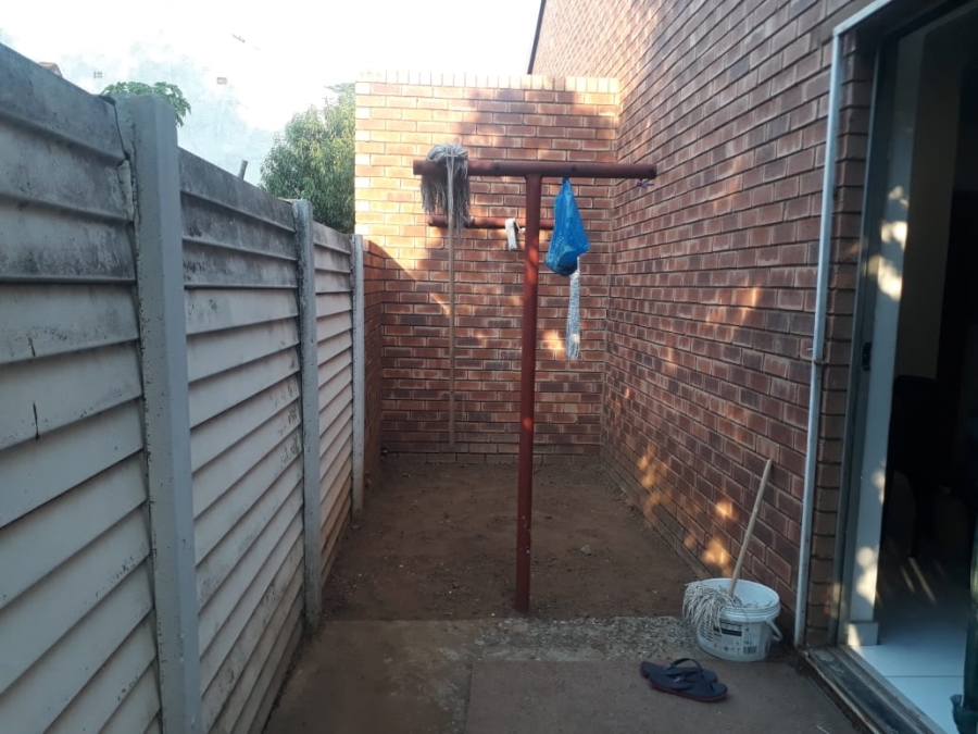 2 Bedroom Property for Sale in Rustenburg Central North West